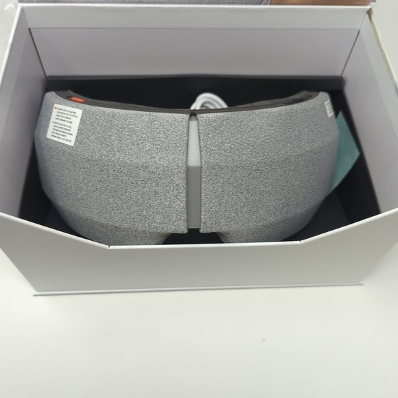 Sharper Image Realtouch Air Compression Massaging Eye Mask Hot & Cold Bluetooth - Picture 11 of 13